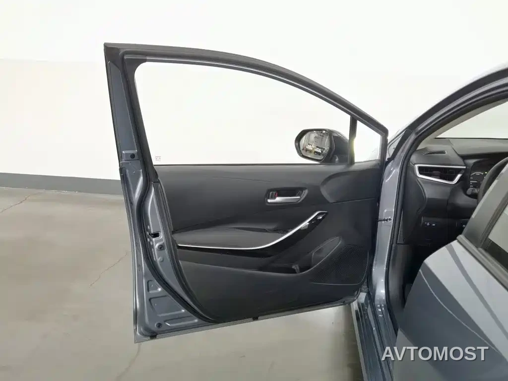 Toyota Corolla 2021 Hybrid 1.8L E-CVT Pioneer Edition — фото 7