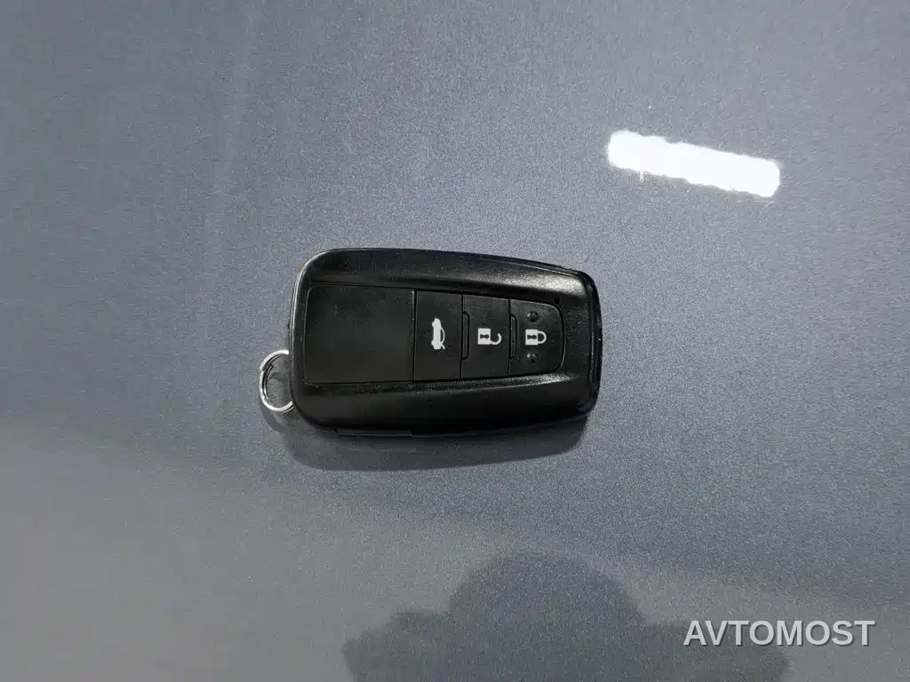 Toyota Corolla 2021 Hybrid 1.8L E-CVT Pioneer Edition — фото 18