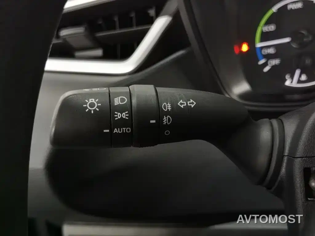 Toyota Corolla 2021 Hybrid 1.8L E-CVT Pioneer Edition — фото 20