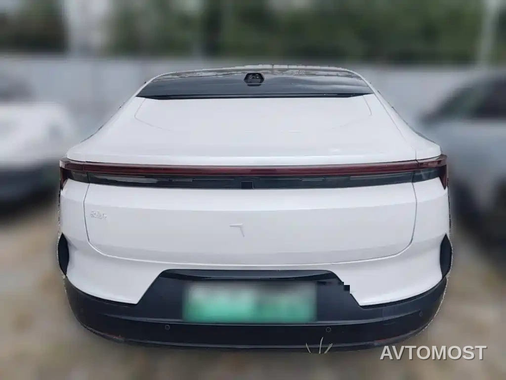 Polestar 4 2024 Dual Motor Long Range PLUS Twin-Star Connected Edition — фото 8
