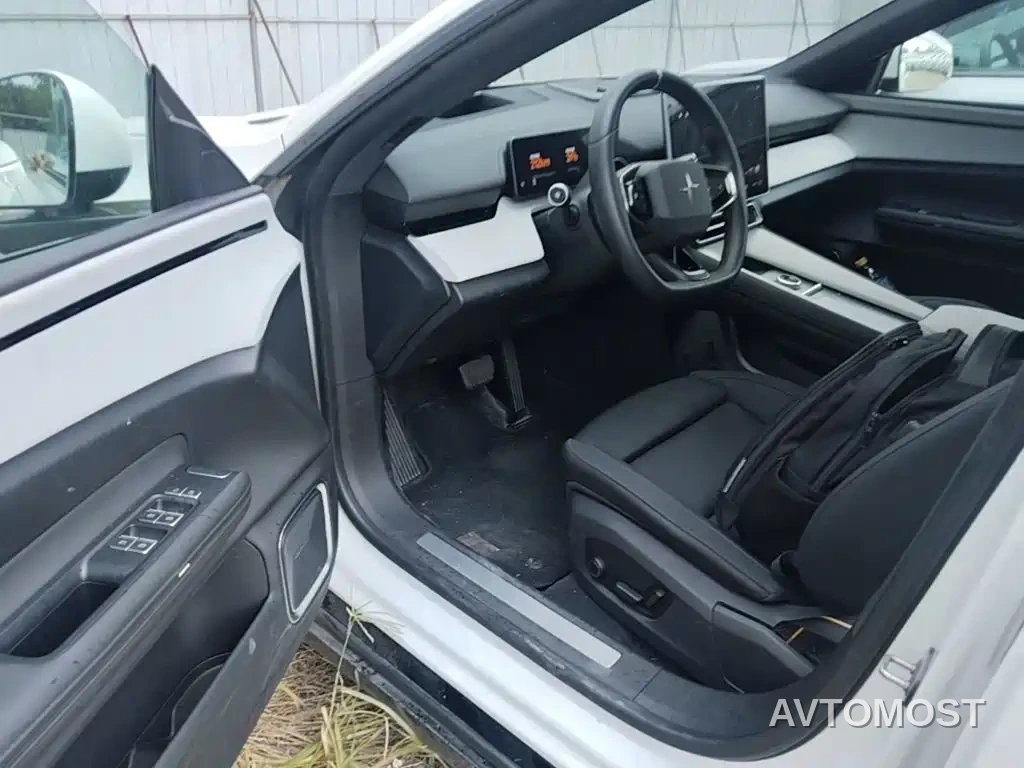 Polestar 4 2024 Dual Motor Long Range PLUS Twin-Star Connected Edition — фото 21