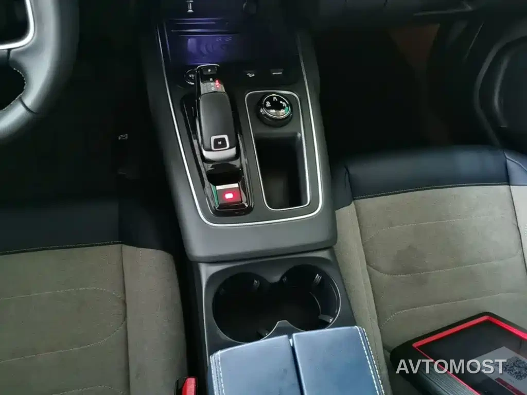 Citroën Tianyi C5 AIRCROSS 2022 Tianyi BEYOND 400THP Edition — фото 13