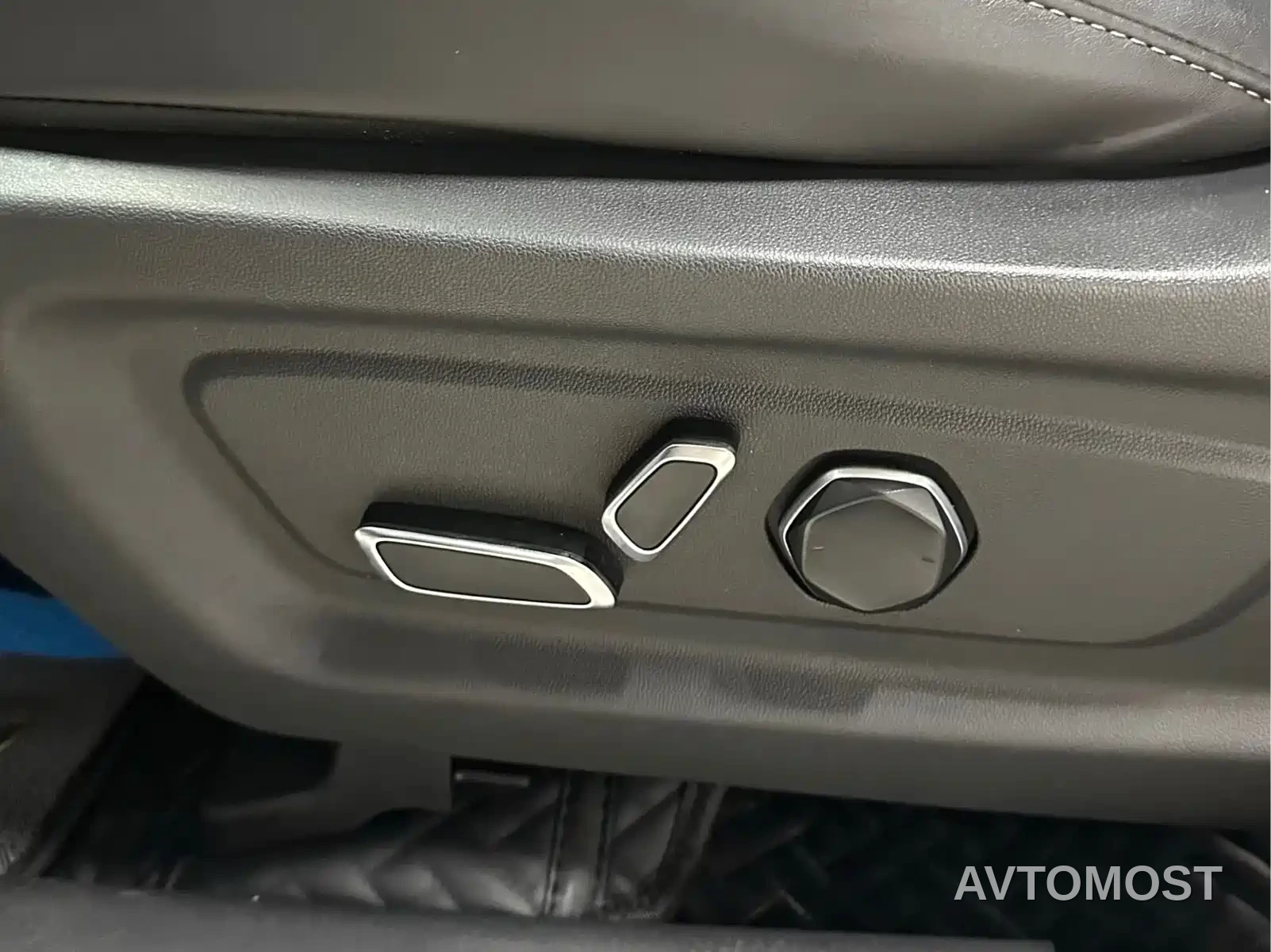 Changan UNI-K iDD 2022 Blue Whale iDD 130km 1.5T Premium — фото 7