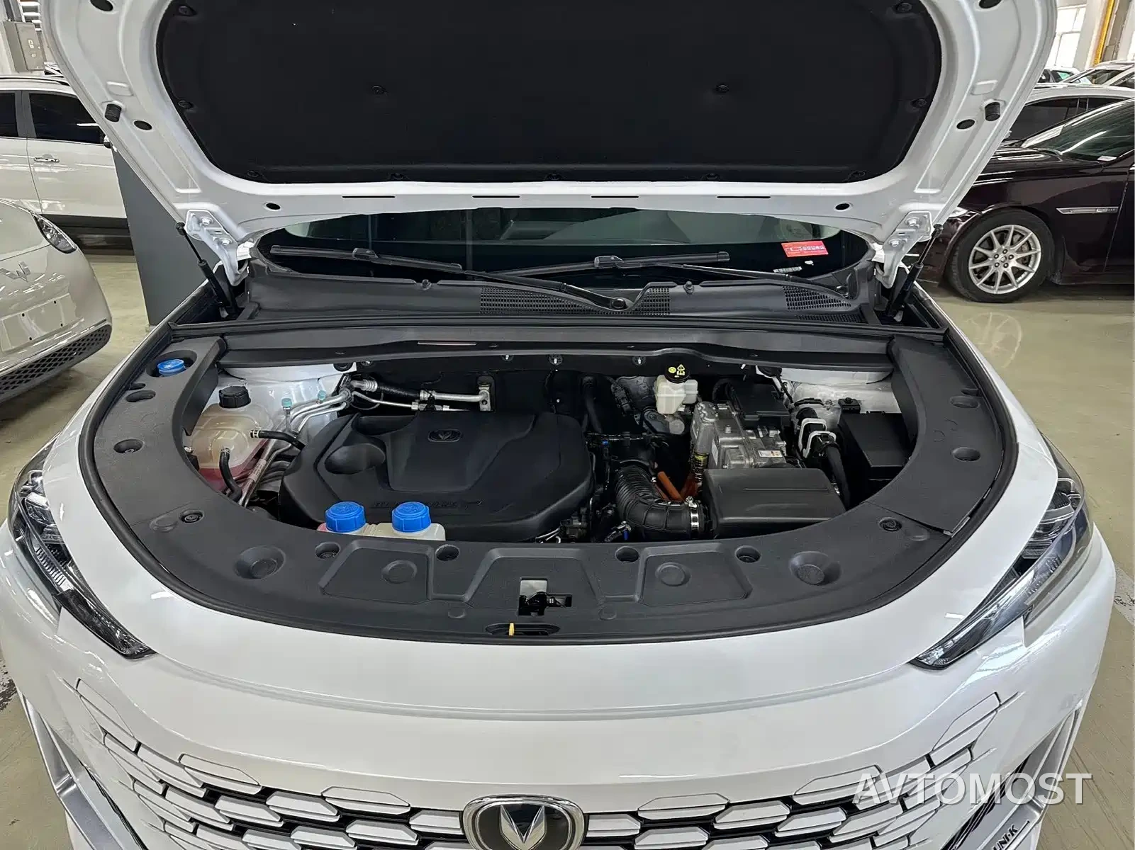 Changan UNI-K iDD 2022 Blue Whale iDD 130km 1.5T Premium — фото 18