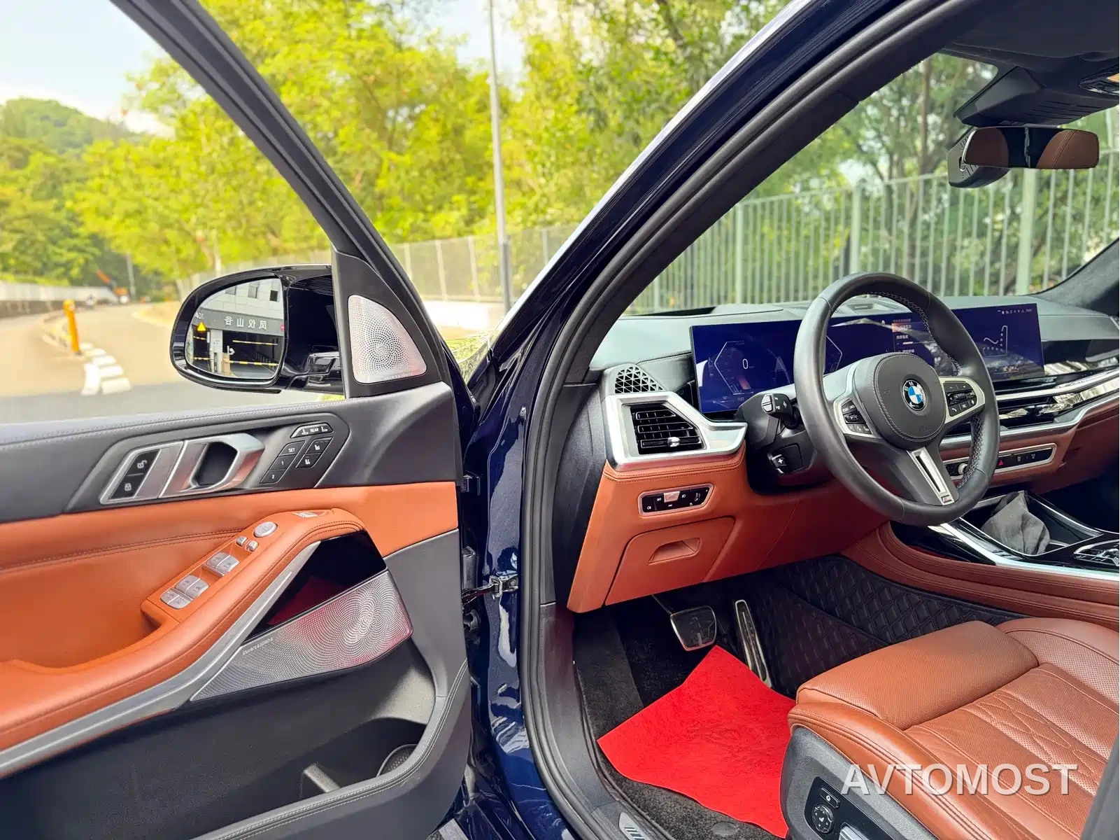 BMW X7 M60i 2023 xDrive M60i — фото 10