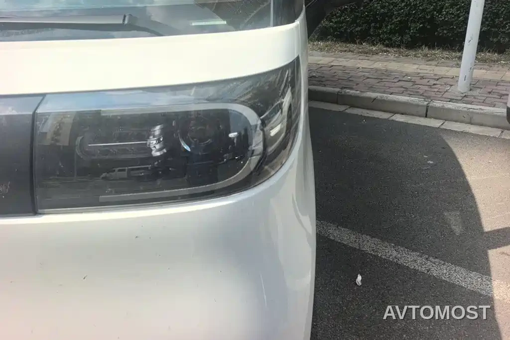 SAIC Maxus Dana V1L 2025 Model High Roof Multi-purpose Version 50kWh — фото 4