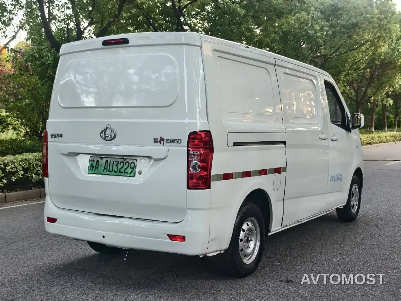 Changan Ruixing EM60 2021 Pure Electric Van Truck 70kW — фото 3