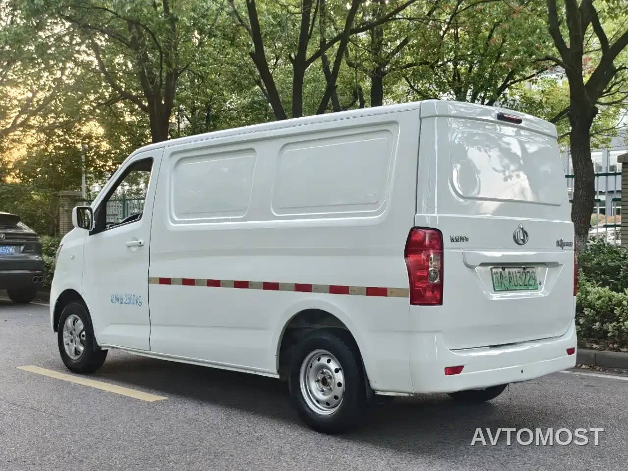 Changan Ruixing EM60 2021 Pure Electric Van Truck 70kW — фото 4