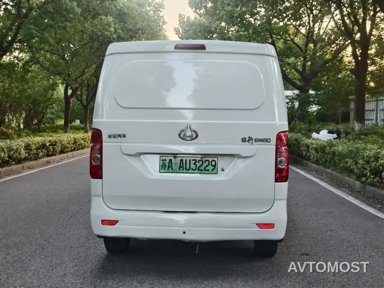 Changan Ruixing EM60 2021 Pure Electric Van Truck 70kW — фото 5