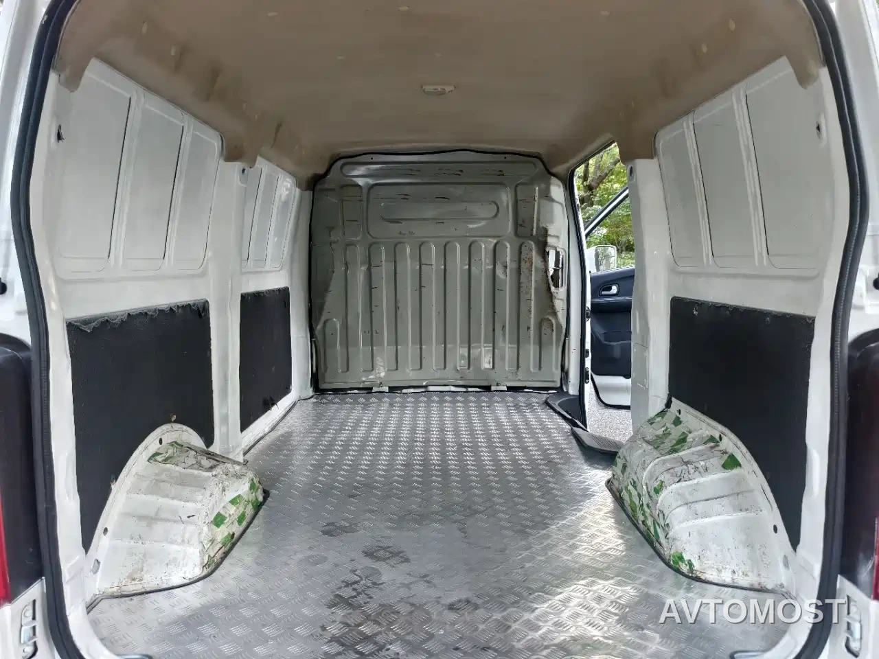 Changan Ruixing EM60 2021 Pure Electric Van Truck 70kW — фото 8