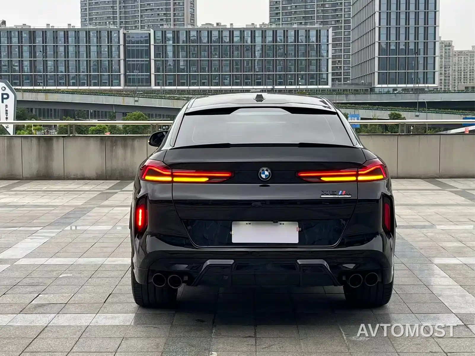 BMW X6 M 2023 Model X6 M Thunder Edition — фото 13