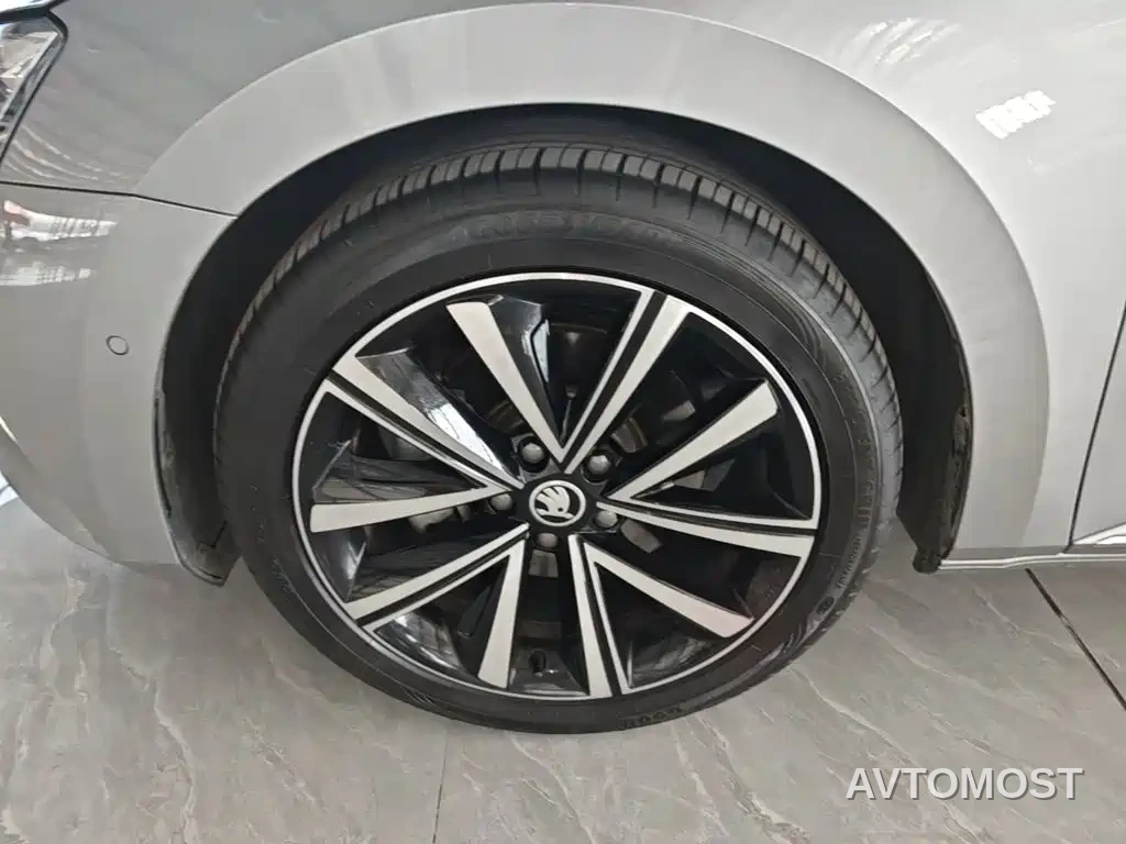 Škoda Superb 2024 TSI330 DSG Luxury Edition — фото 15