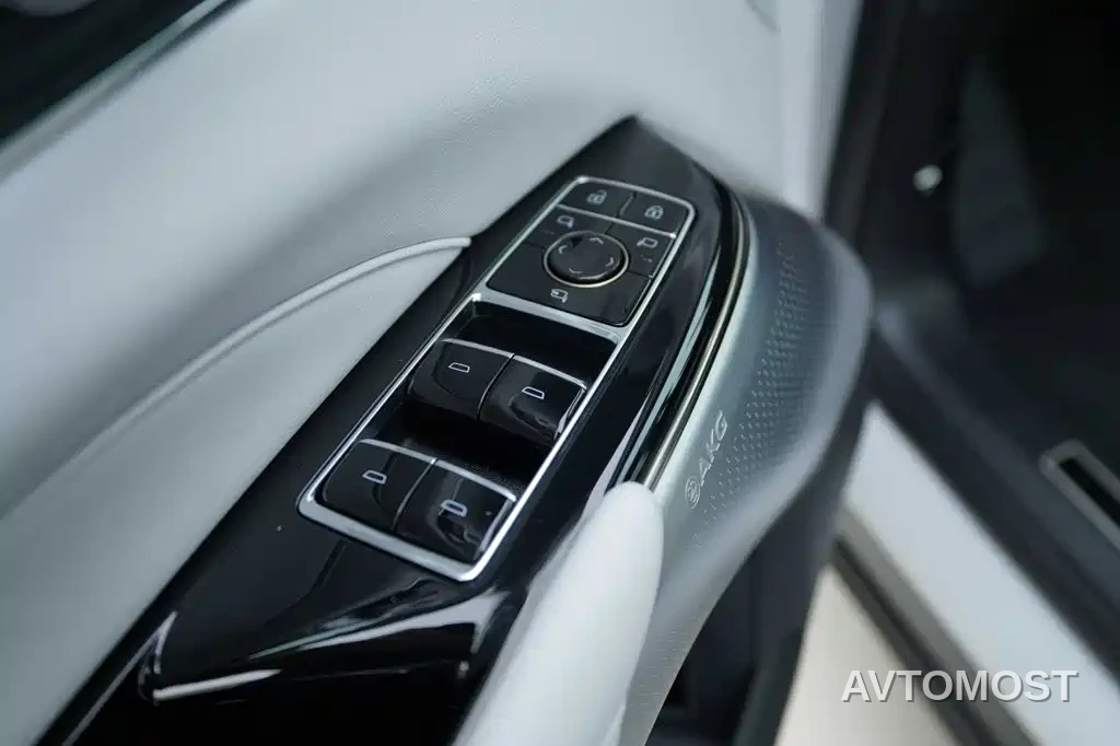 Cadillac IQ Rui Ge 2024 RWD Standard Range Luxury Edition — фото 8