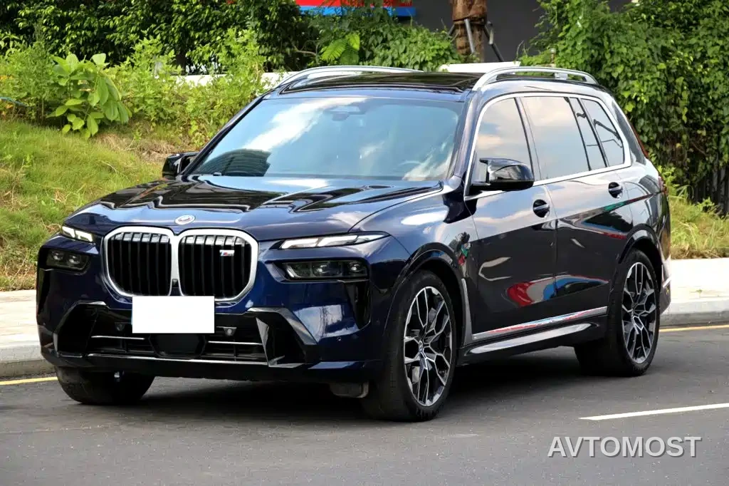 BMW X7 M60i 2023 xDrive M60i — фото 1