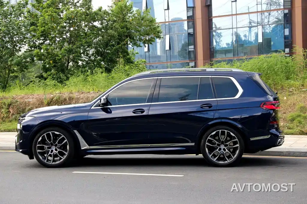 BMW X7 M60i 2023 xDrive M60i — фото 3