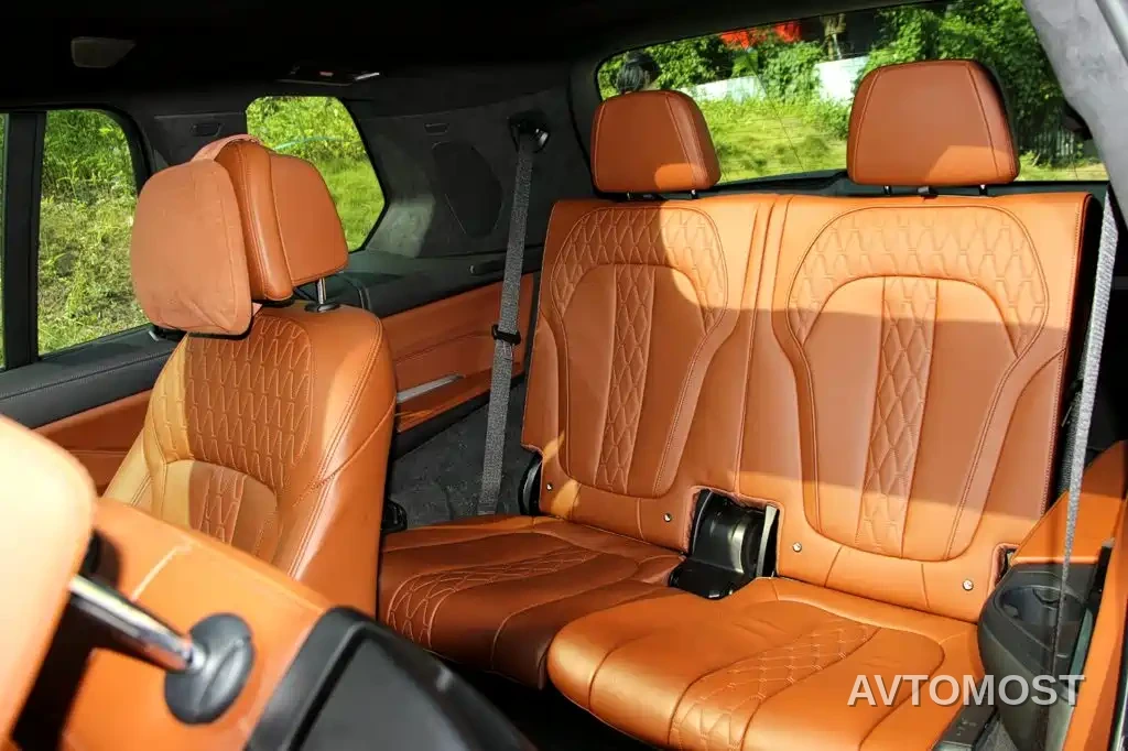 BMW X7 M60i 2023 xDrive M60i — фото 9