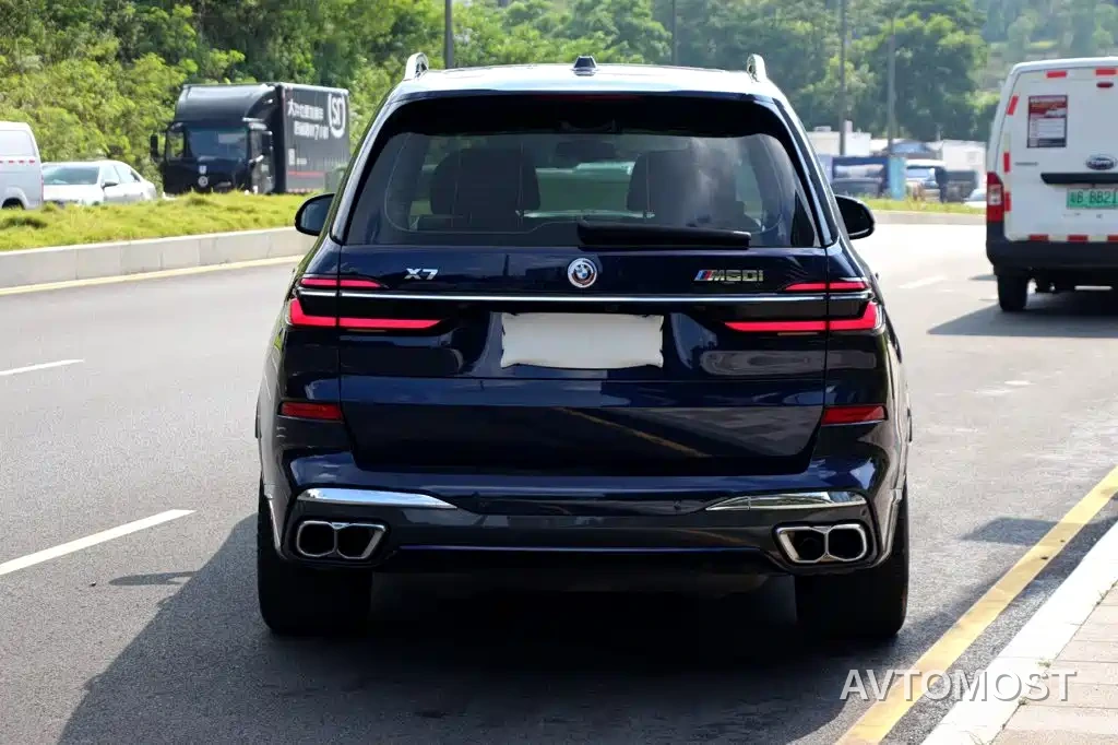 BMW X7 M60i 2023 xDrive M60i — фото 18