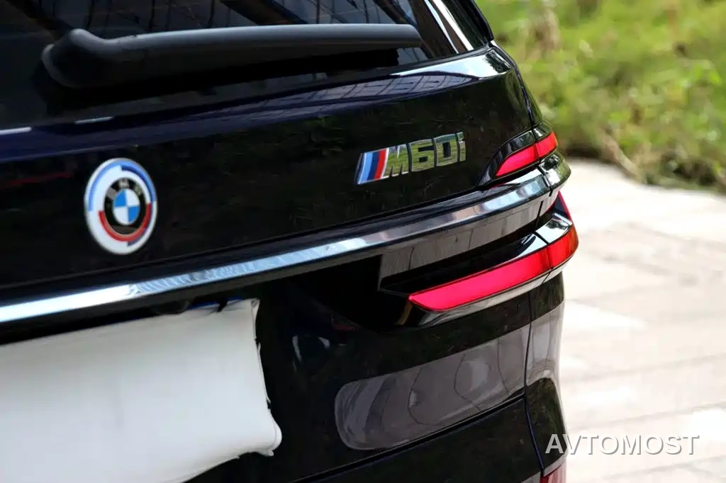 BMW X7 M60i 2023 xDrive M60i — фото 19
