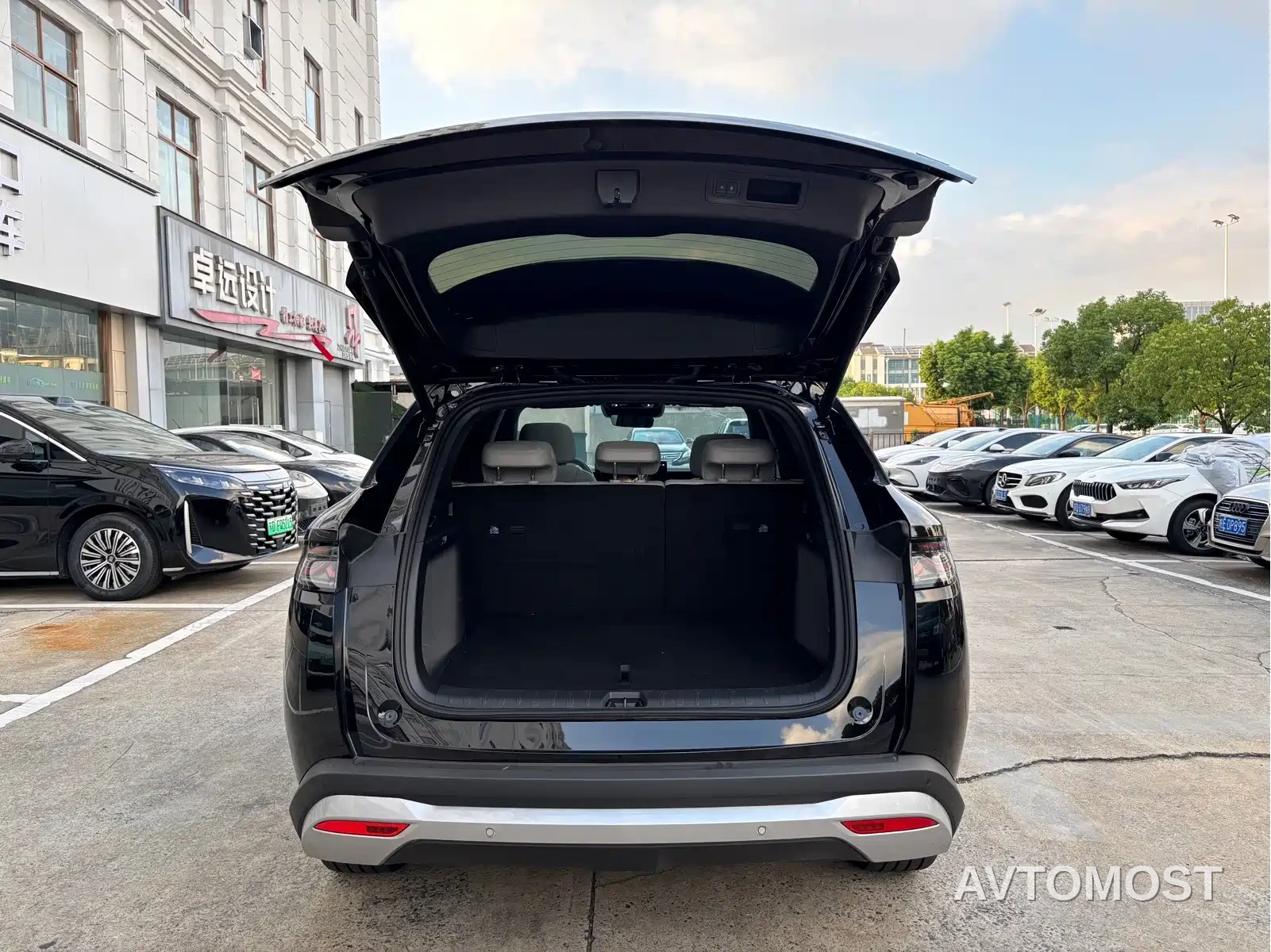 BYD Song Ultra 2026 Model Pure Electric 240kW — фото 5