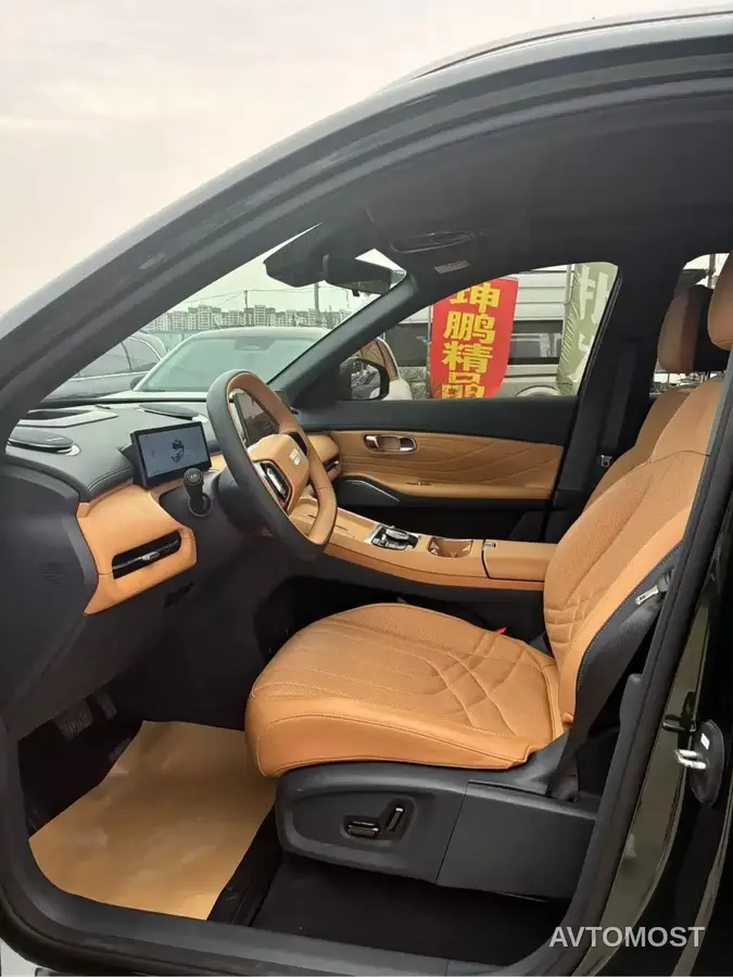 Geely Galaxy Starship 7 EM-i 2025 Model 120km Explorer+ Edition