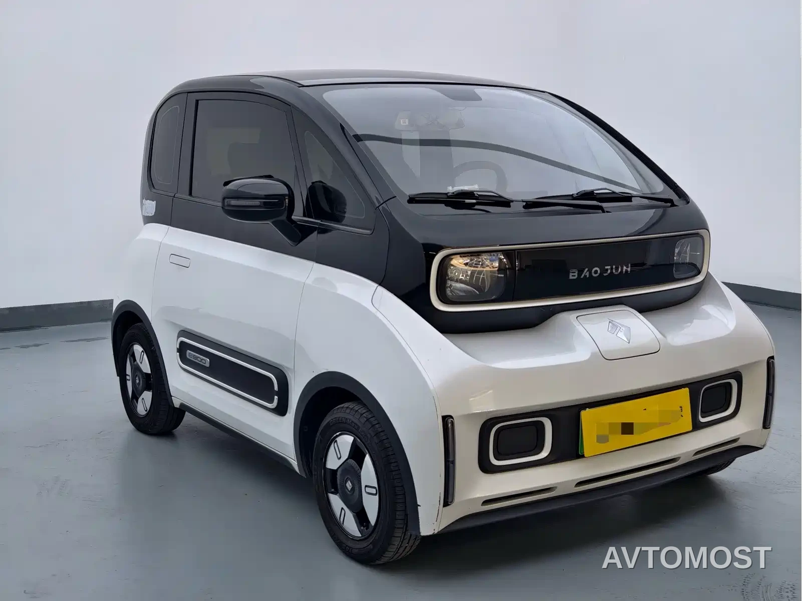 Baojun E300 2020 Stellar Smart Travel Edition — фото 2