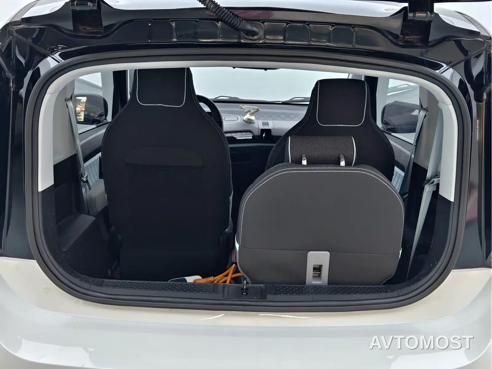Baojun E300 2020 Stellar Smart Travel Edition — фото 7
