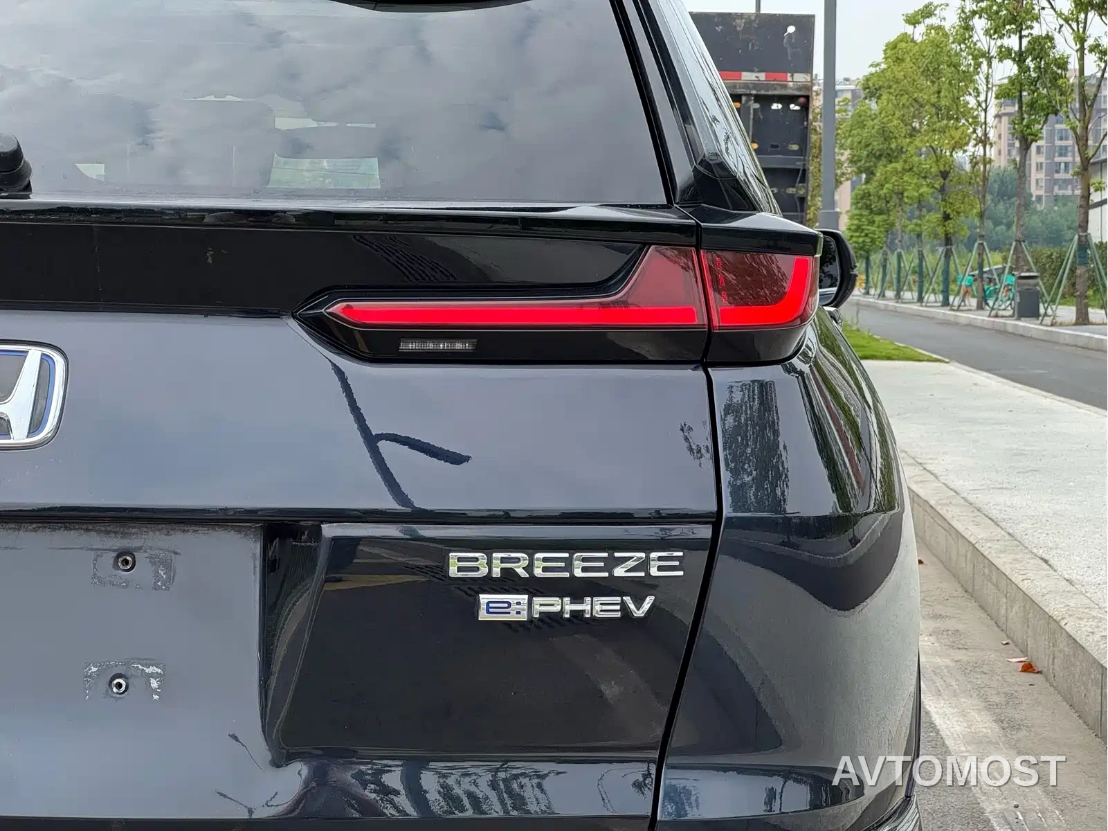 Honda Breeze New Energy 2022 Model e:PHEV Premium Edition — фото 12