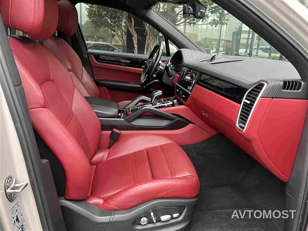 Porsche Cayenne New Energy 2021 Cayenne E-Hybrid 2.0T — фото 8