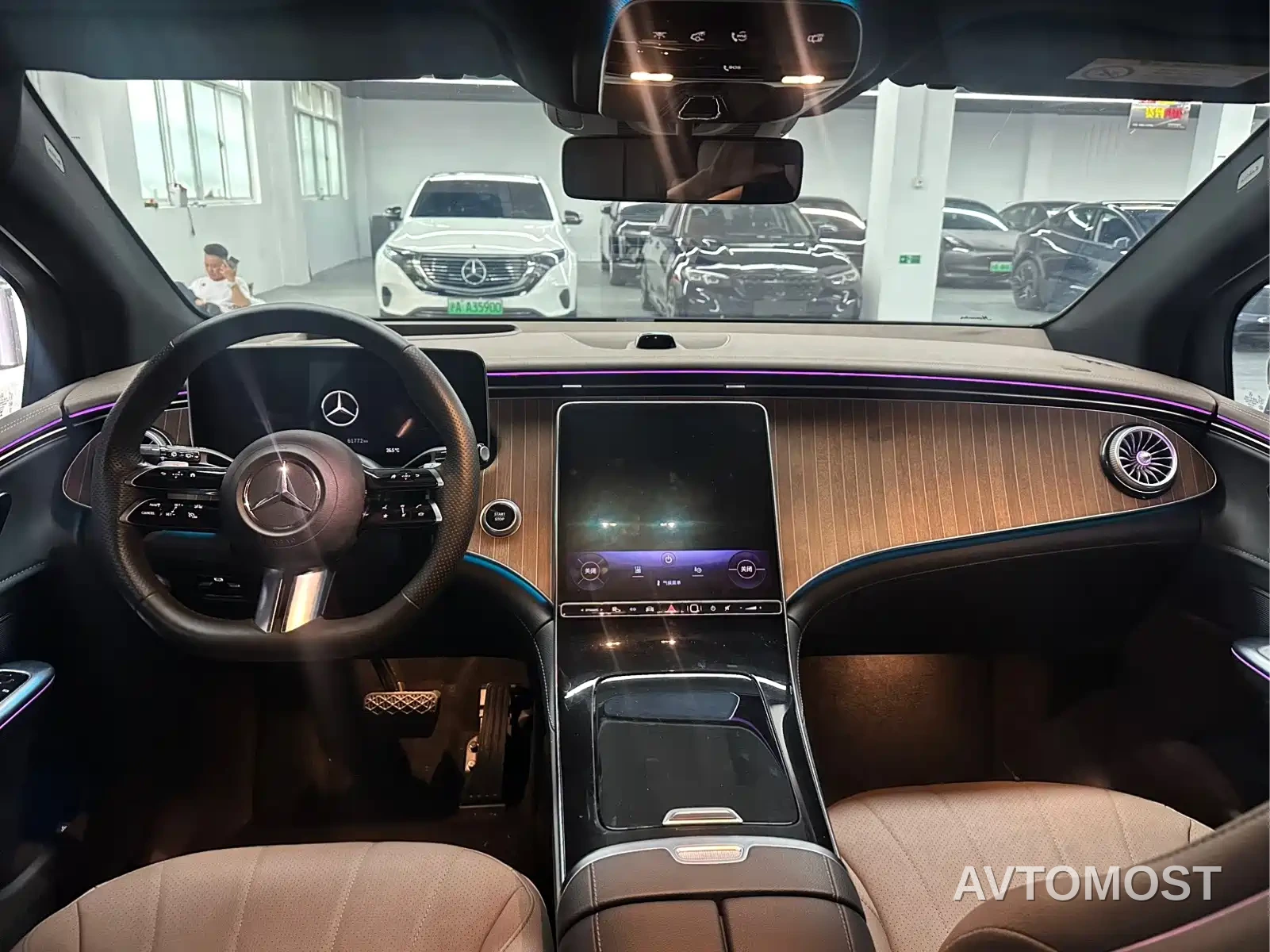 Mercedes-Benz EQE SUV 2023 350 4MATIC Luxury Edition — фото 3