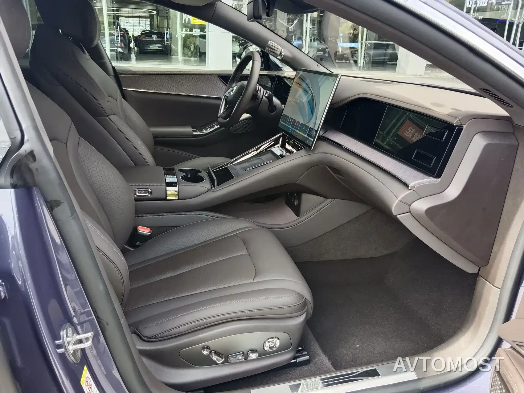 Denza Z9 2024 Model 1100km AWD Max Edition — фото 13