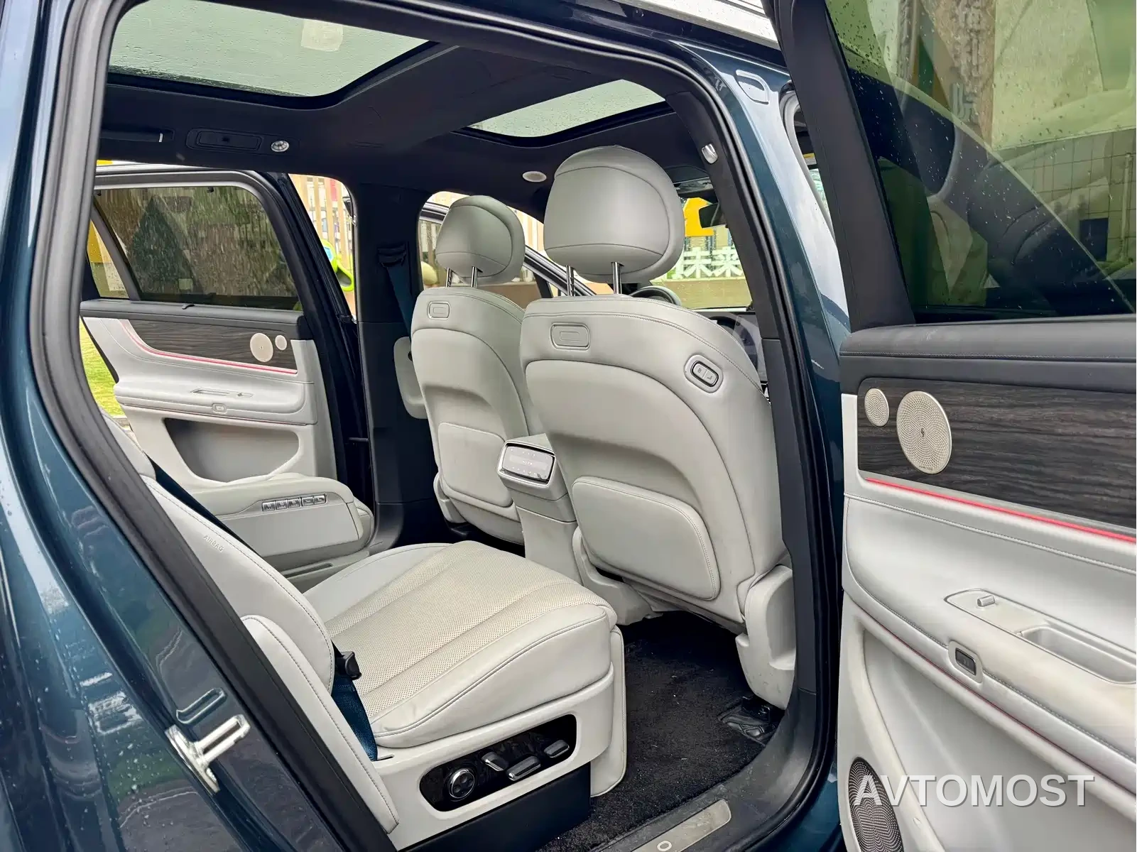 AITO M9 2024 Extended Range Ultra 42kWh 6-Seater — фото 5