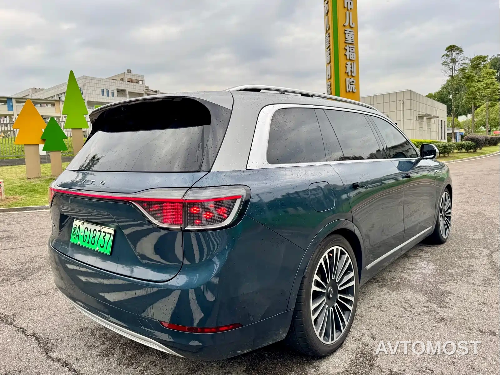 AITO M9 2024 Extended Range Ultra 42kWh 6-Seater — фото 14