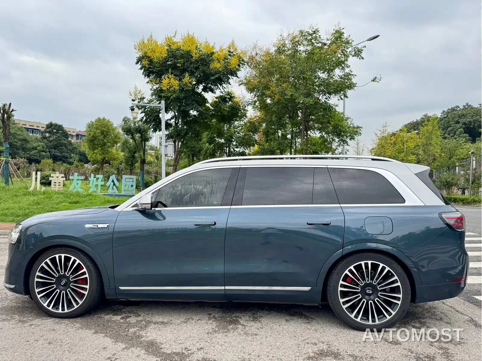AITO M9 2024 Extended Range Ultra 42kWh 6-Seater — фото 15