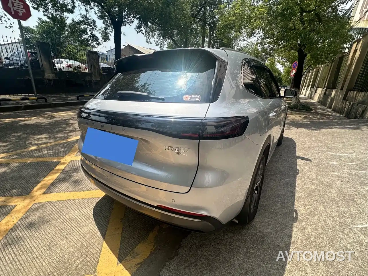 Geely Galaxy Starship 7 EM-i 2025 Model 120km Voyage+ Edition — фото 4