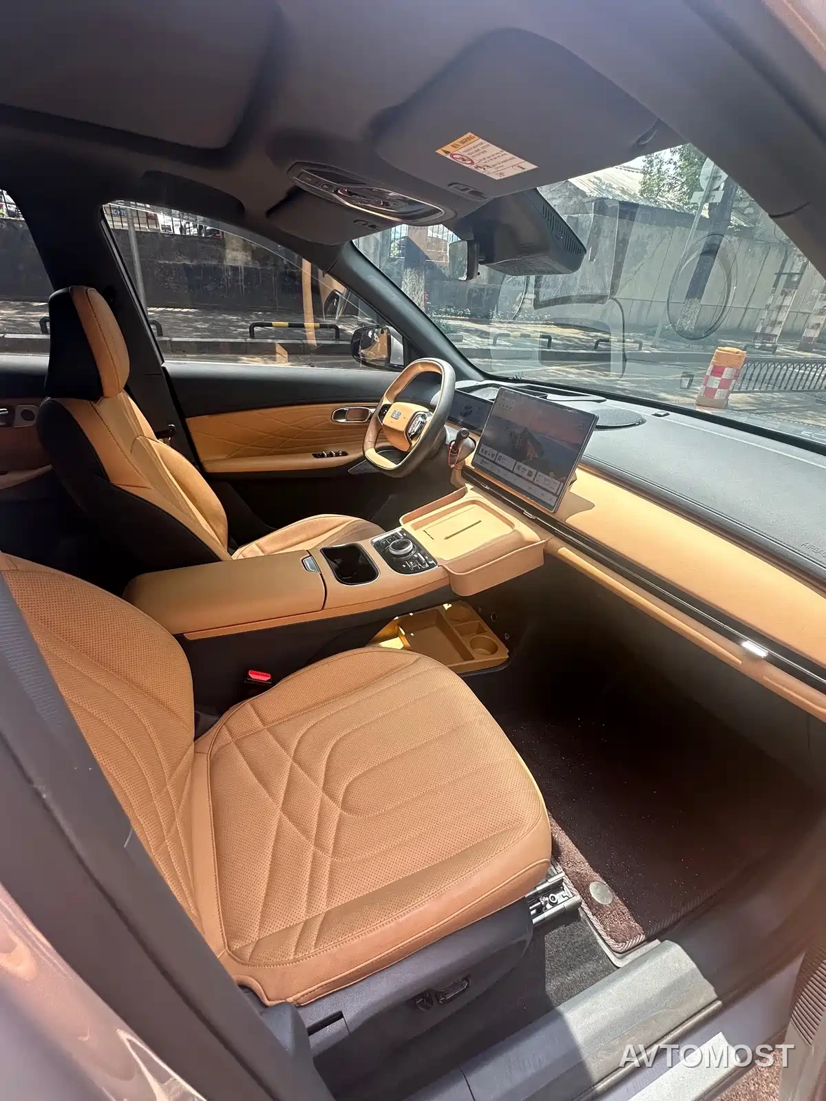 Geely Galaxy Starship 7 EM-i 2025 Model 120km Voyage+ Edition — фото 8