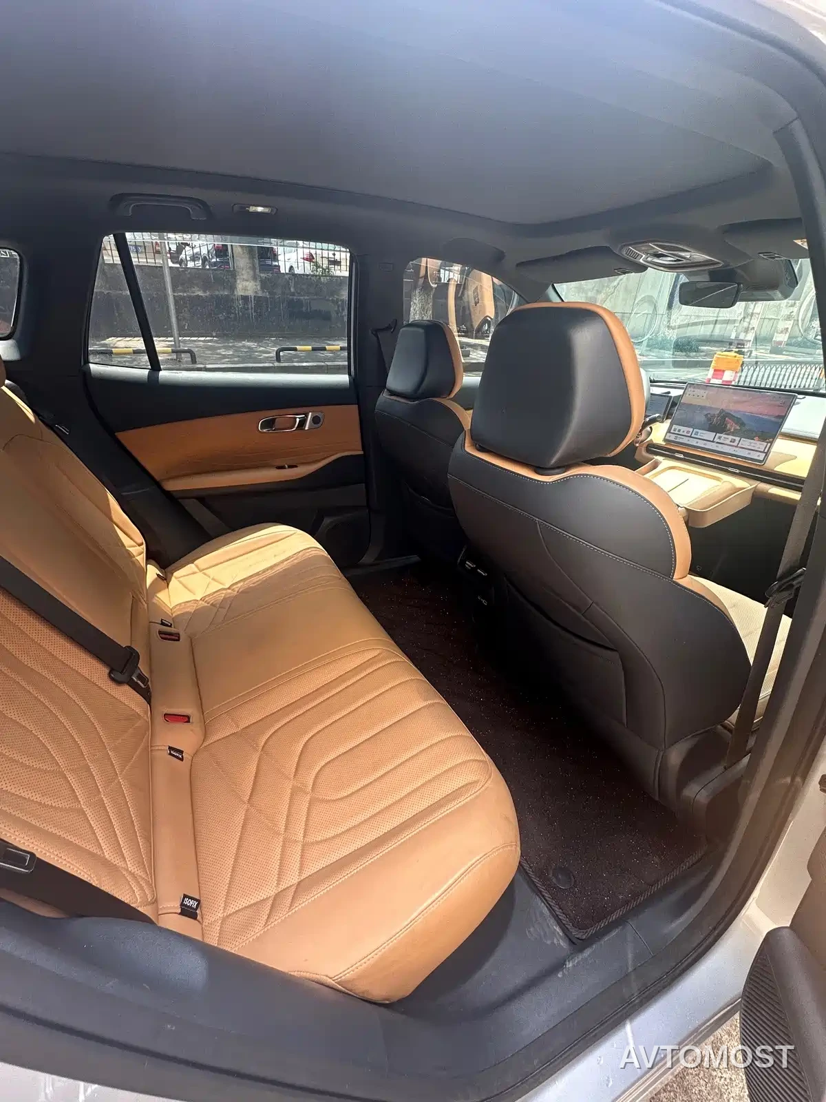 Geely Galaxy Starship 7 EM-i 2025 Model 120km Voyage+ Edition — фото 9