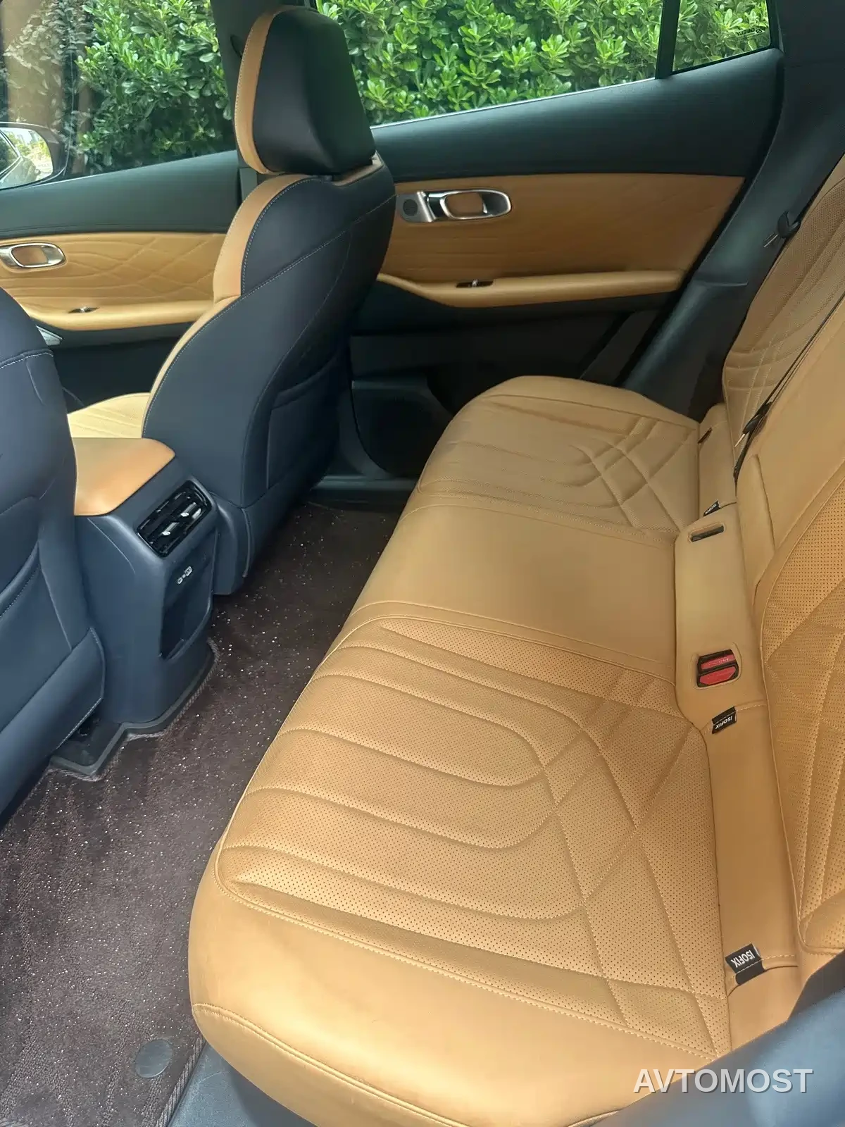 Geely Galaxy Starship 7 EM-i 2025 Model 120km Voyage+ Edition — фото 10