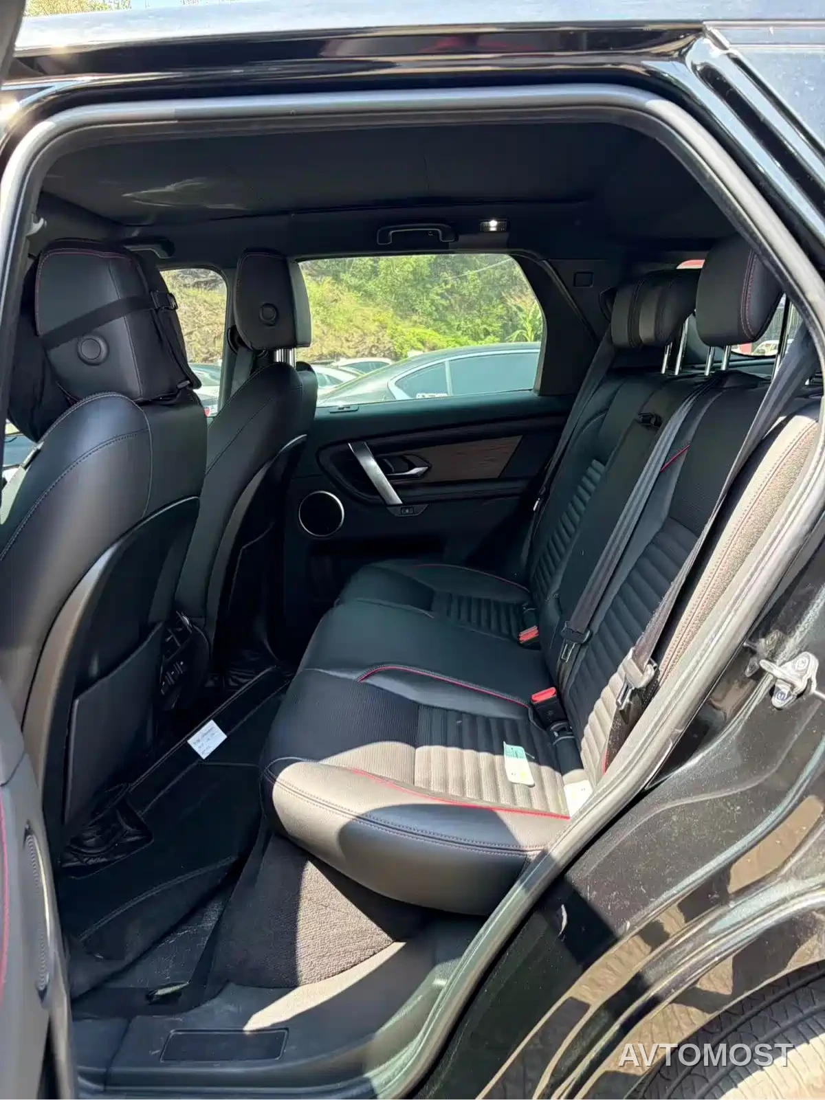 Land Rover Discovery Sport PHEV 2022 Model P300e Performance Technology Edition — фото 4