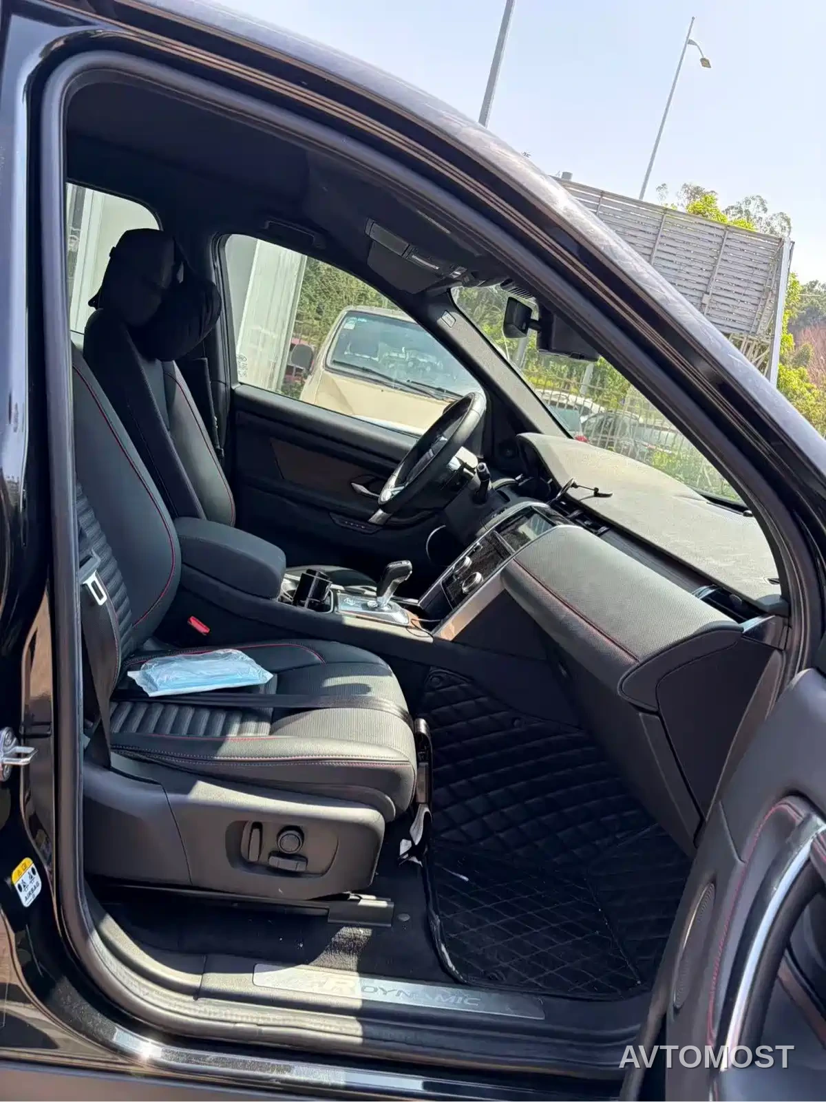 Land Rover Discovery Sport PHEV 2022 Model P300e Performance Technology Edition — фото 7