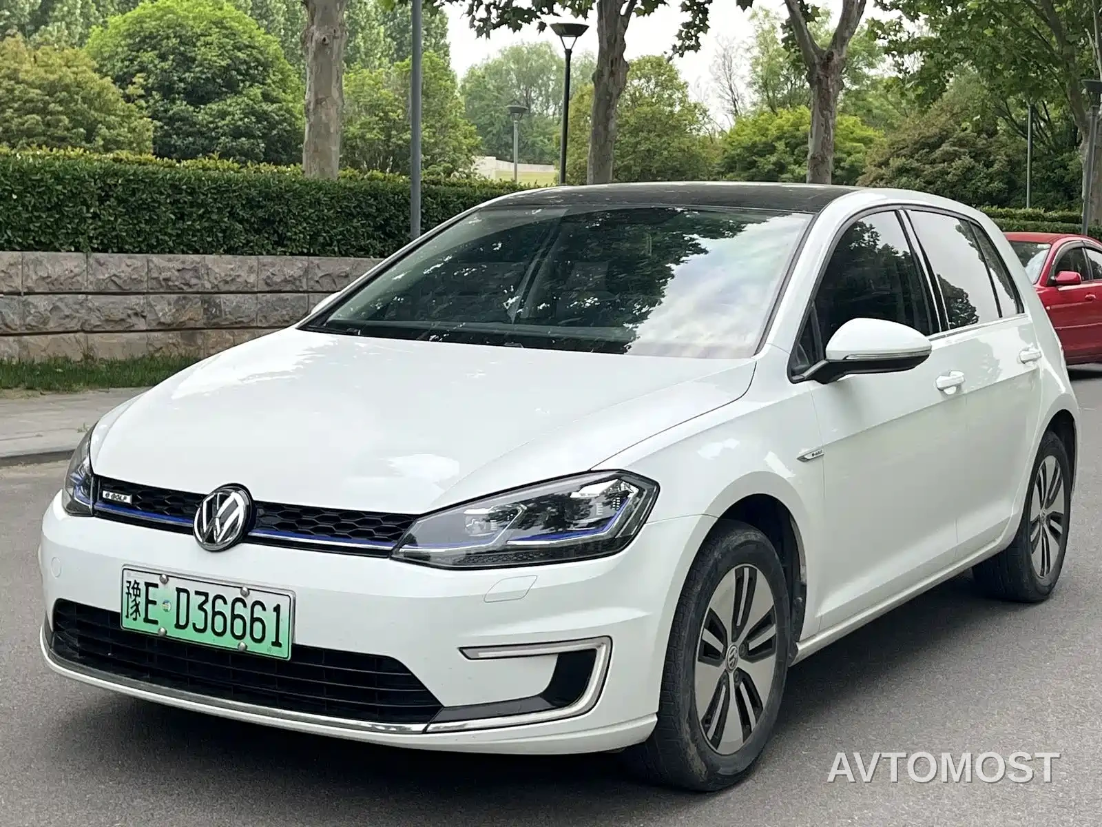 Volkswagen Golf Electric 2020 Chi — фото 1