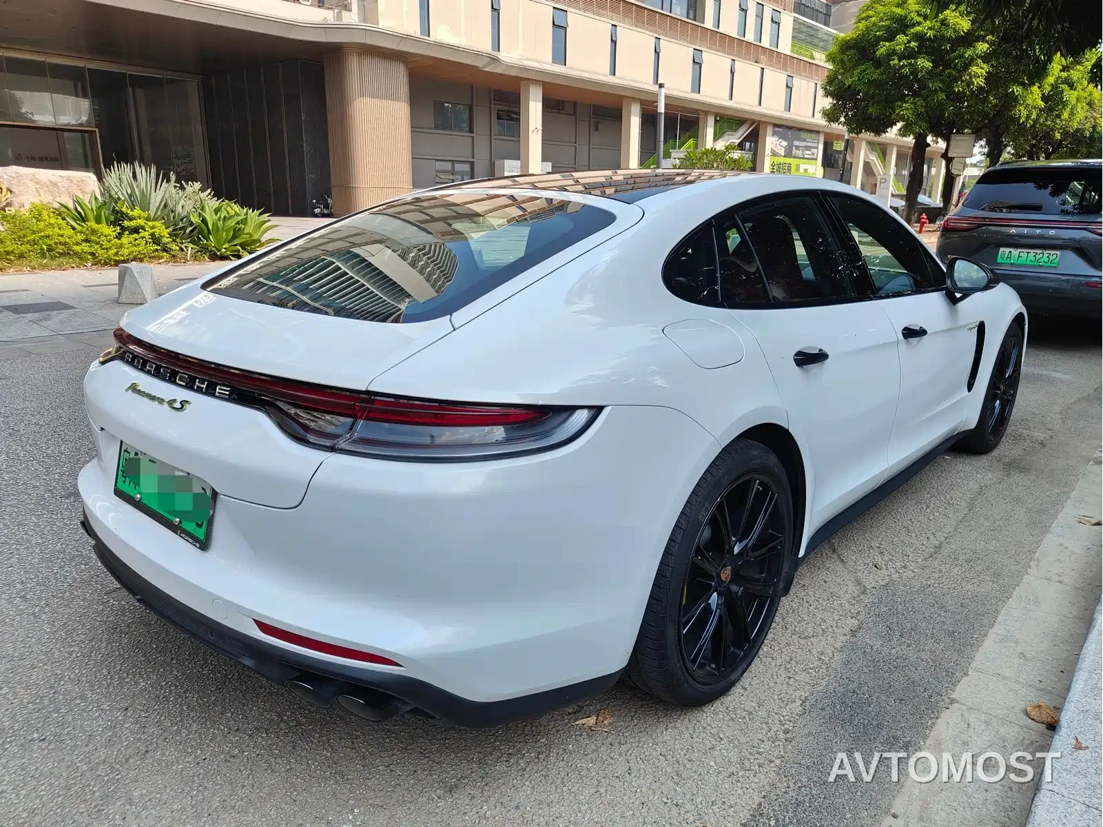Porsche Panamera New Energy 2022 Panamera 4 E-Hybrid 2.9T — фото 3
