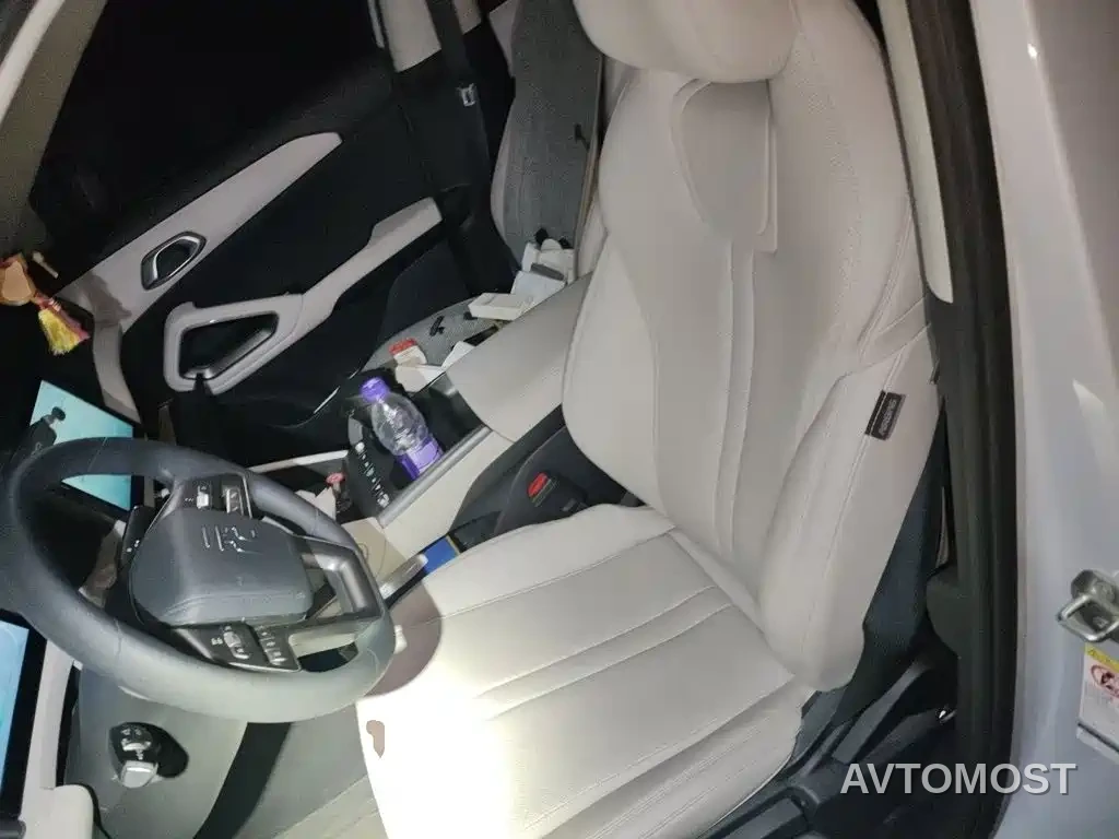 BYD Yuan UP 2025 Model 301KM Navigator — фото 11