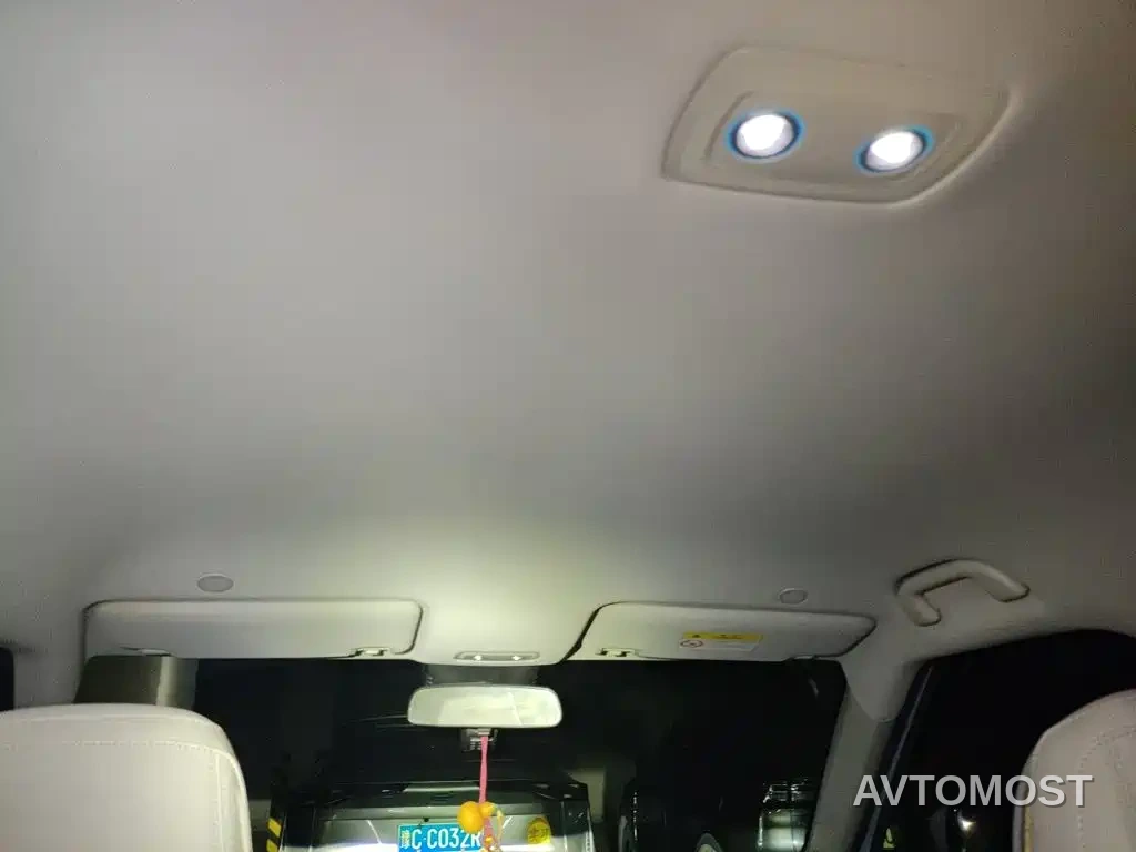 BYD Yuan UP 2025 Model 301KM Navigator — фото 14
