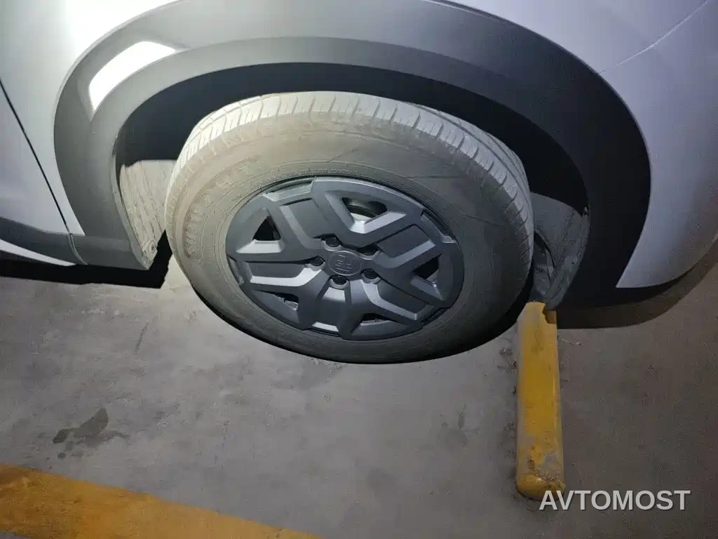 BYD Yuan UP 2025 Model 301KM Navigator — фото 24