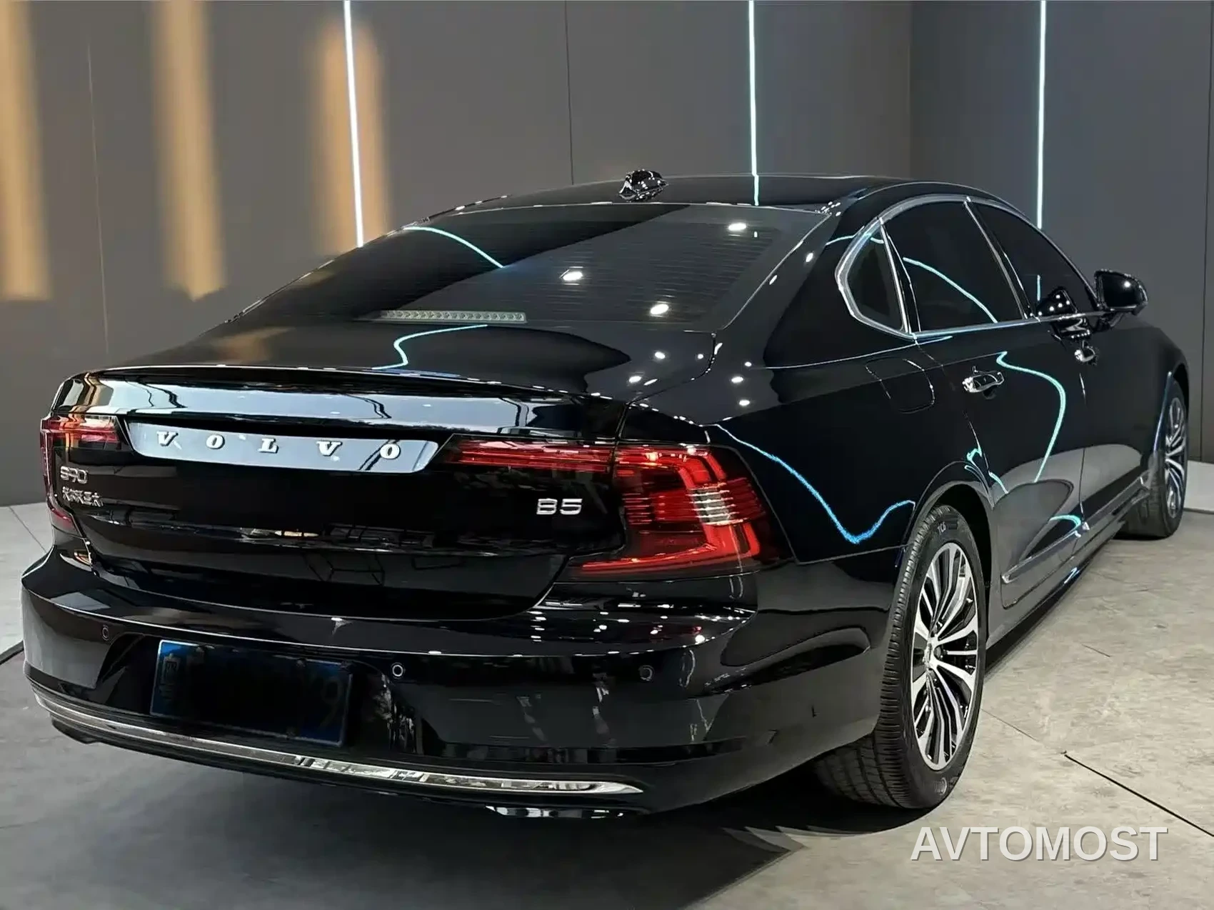 Volvo S90 2023 B5 Intelligent Comfort Luxury Edition — фото 6