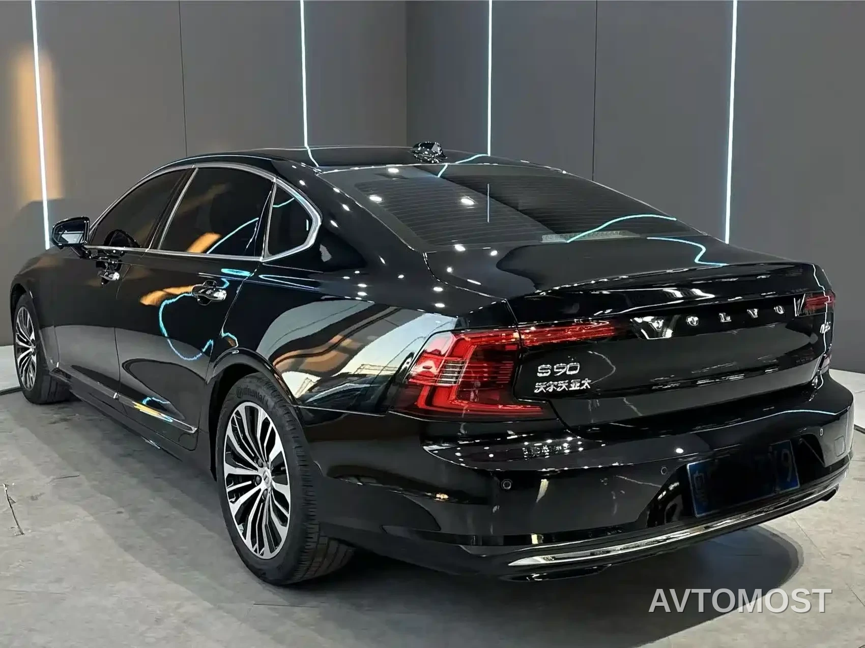 Volvo S90 2023 B5 Intelligent Comfort Luxury Edition — фото 8