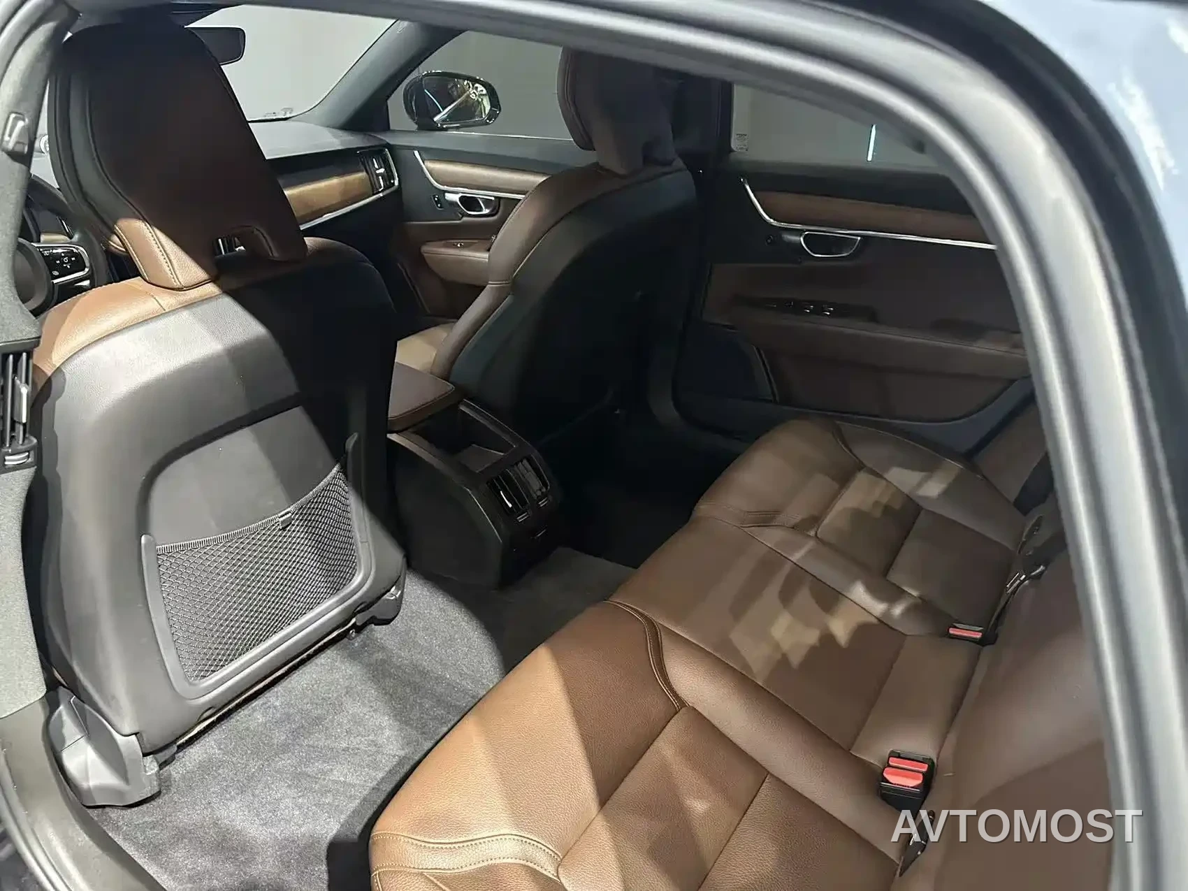 Volvo S90 2023 B5 Intelligent Comfort Luxury Edition — фото 9