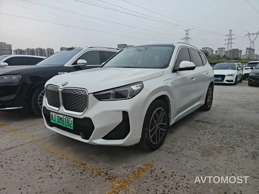 BMW iX1 2023 eDrive25L M Sport Package