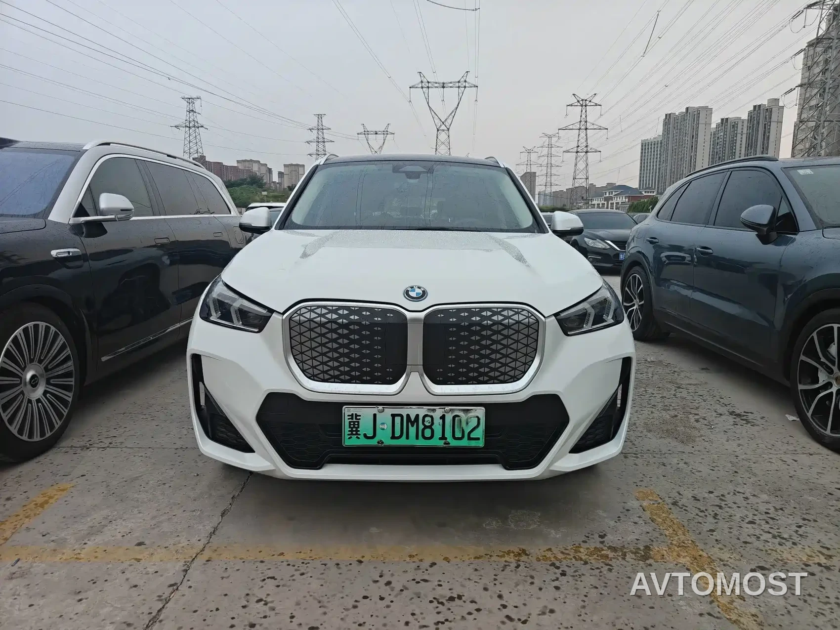 BMW iX1 2023 eDrive25L M Sport Package — фото 2
