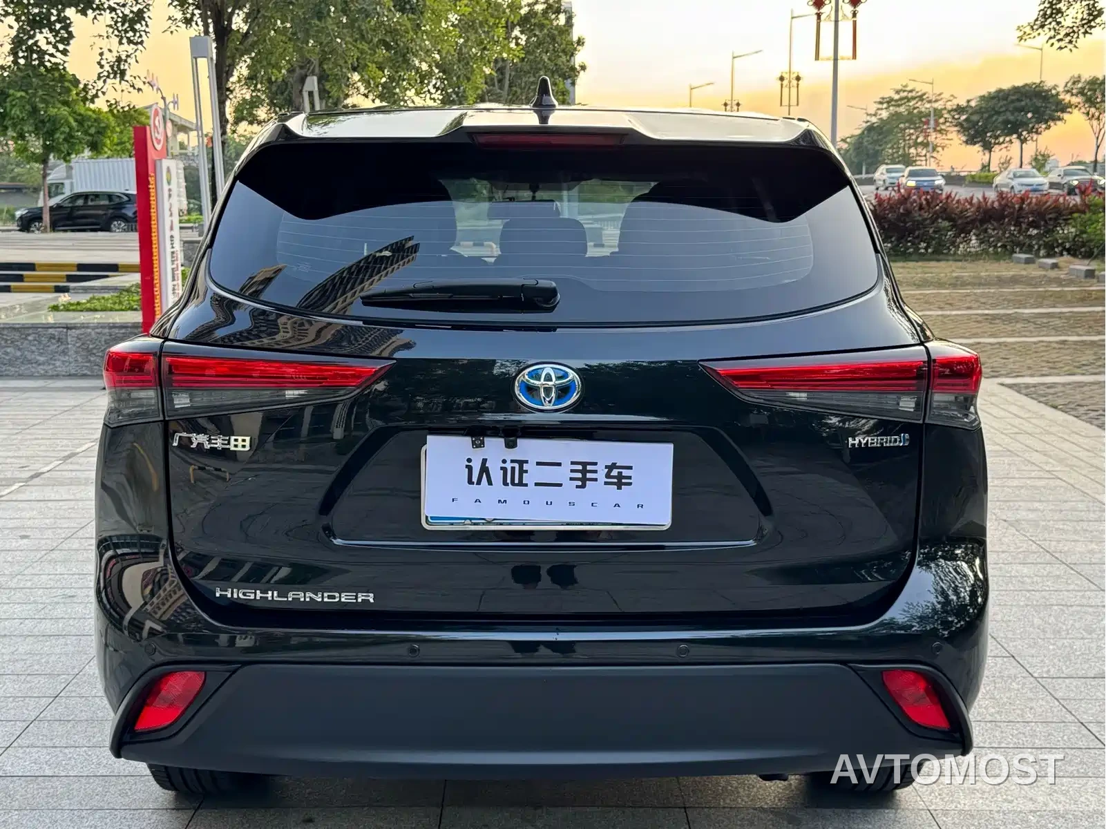 Toyota Highlander 2022 Dual Engine 2.5L 2WD Elite 5-Seater — фото 10